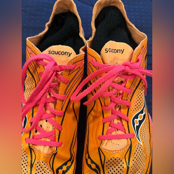 Gently Used Womens Track Running Shoes with Spikes Siz 9.5 Saucony Endorphin MD3 - Picture 5 of 10